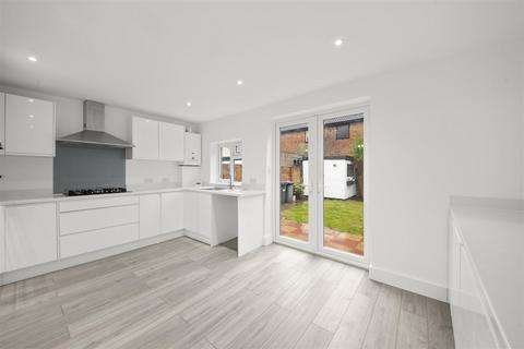 236 Wellington Road South, Hounslow, TW4 5JP