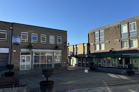 Retail property (high street) to rent, Thetford IP24