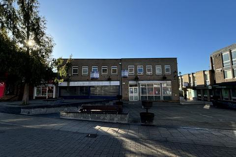 Retail property (high street) to rent, Thetford IP24