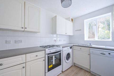 4 bedroom house to rent, Grimsby Grove, Gallions Reach, London, E16