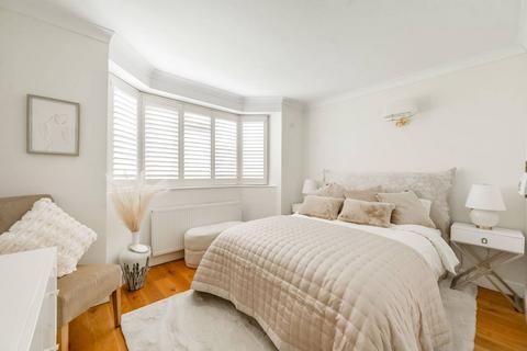 2 bedroom flat for sale, Beaufort Park, Hampstead Garden Suburb, London, NW11