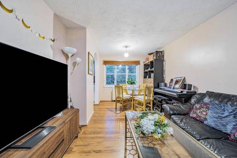 2 bedroom flat for sale, Curtis Drive, Acton, London, W3