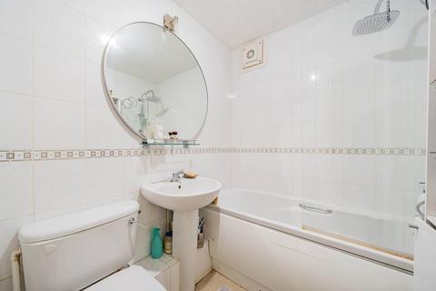 2 bedroom flat for sale, Curtis Drive, Acton, London, W3