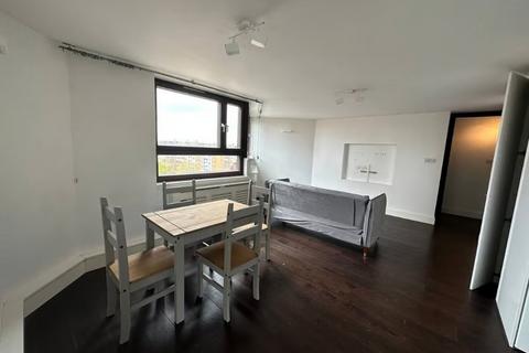 2 bedroom flat to rent, Worlds End Estate, London SW10