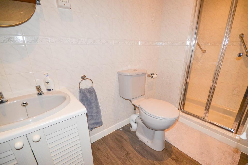 Ground Floor Shower