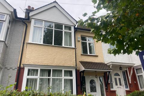 20 Northridge Road, Gravesend, DA12 5AY
