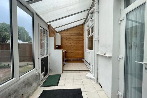 20 Northridge Road, Gravesend, DA12 5AY