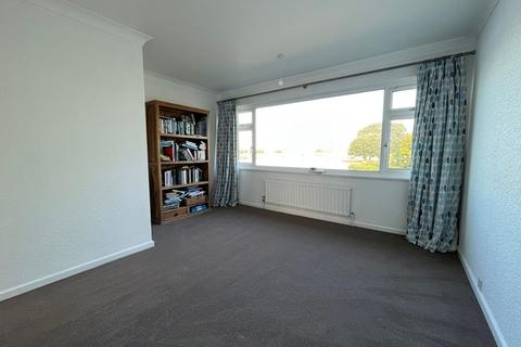 2 bedroom apartment to rent, 2 Bedroom apartment with beautiful estuary views