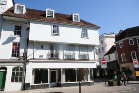 Shop to rent, 2 Queen Street, Salisbury, Wiltshire, SP1 1EY