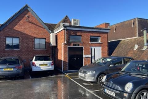 Office to rent, Suite 10 (Suite C), Second Floor West, Cross Keys House, Queen Street, Salisbury, SP1 1EY