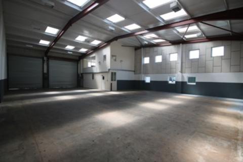 Industrial unit to rent, Units 8 & 10, Woodcock Industrial Estate, Warminster, BA12 9DX