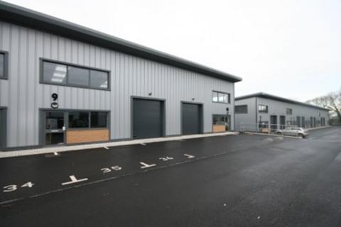 Industrial unit to rent, Unit 9, Rockhaven Business Centre, Street Business Park, Gravenchon Way, Street, Somerset, BA16 0HW