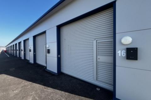 Industrial unit to rent, The Toogood Centre, Commerce Close, West Wilts Trading Estate, Westbury, Wiltshire, BA13 4GS