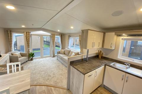 2 bedroom mobile home for sale, Cartford Lane, Preston PR3