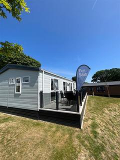 2 bedroom mobile home for sale, Nodes Point Holiday Park, Ryde PO33