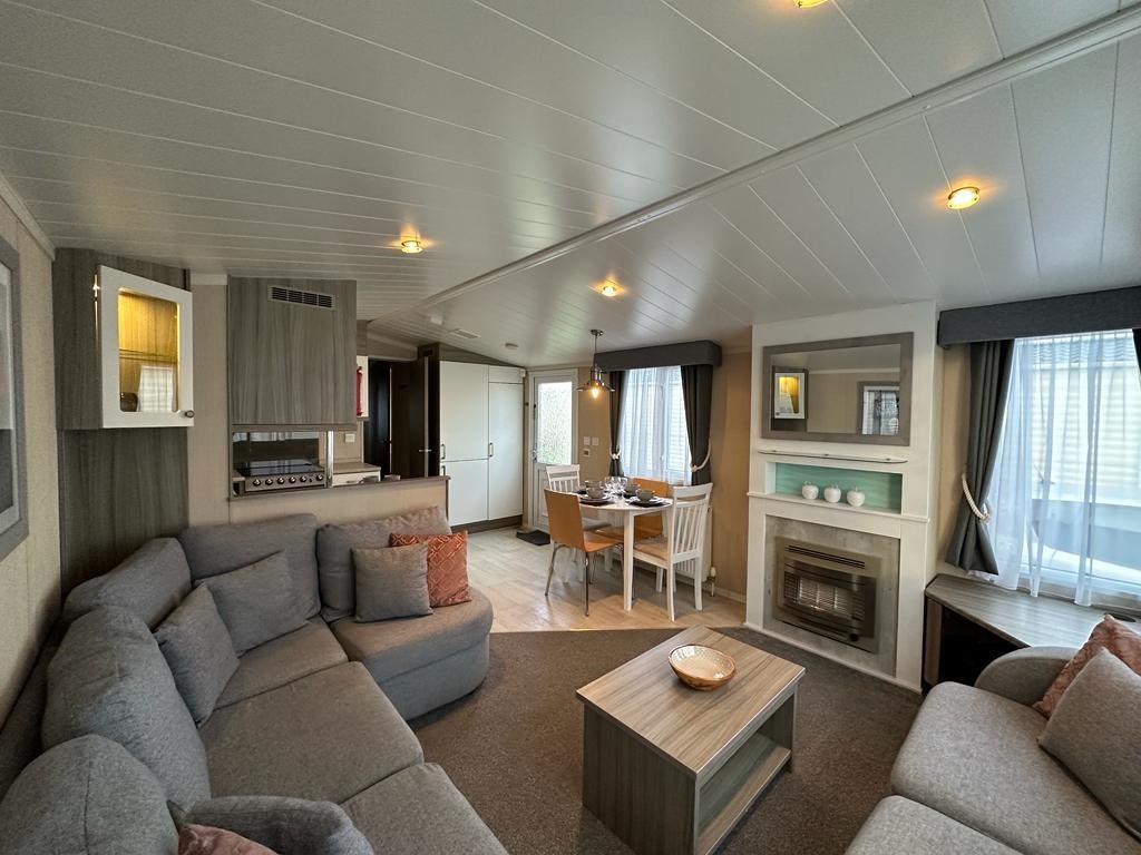 Towyn Road, Abergele LL22 3 bed mobile home for sale £32,995