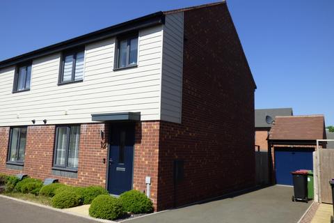 3 bedroom semi-detached house to rent, Booth Crescent, Telford TF3