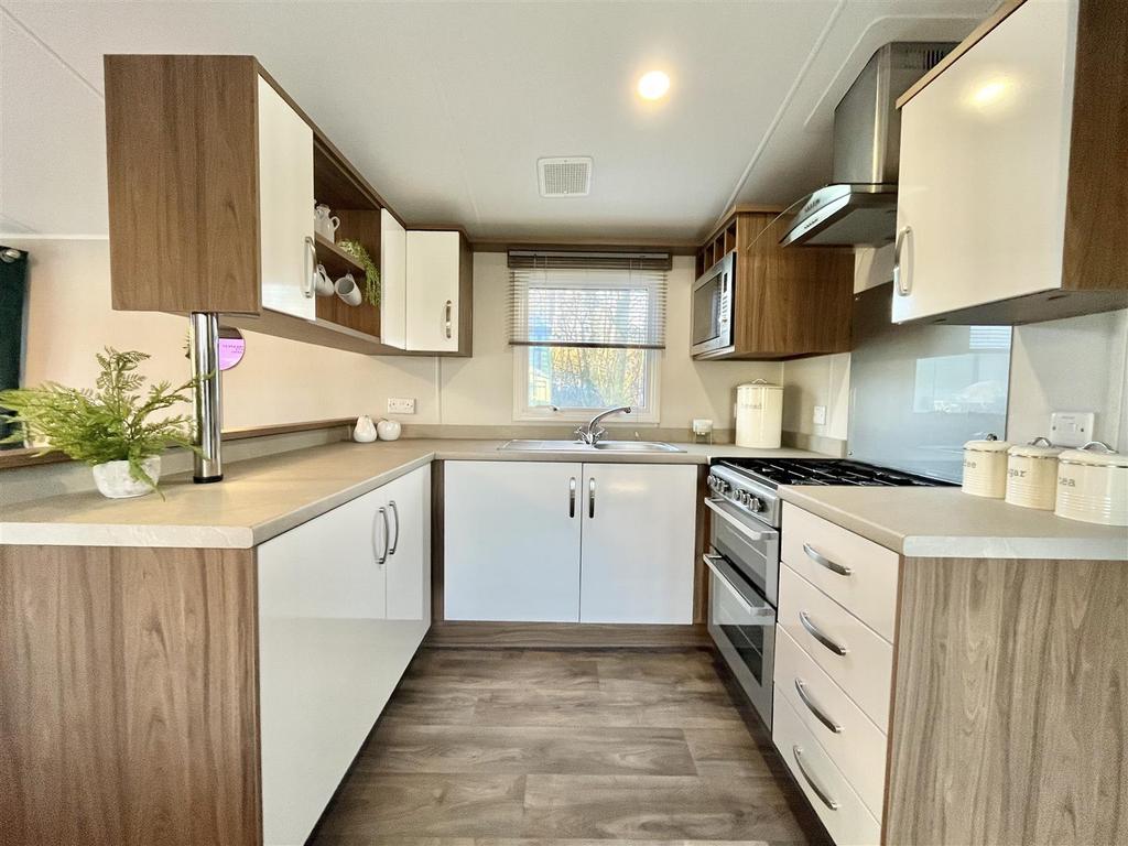 Gatebeck Road, Kendal LA8 2 bed mobile home for sale £54,995