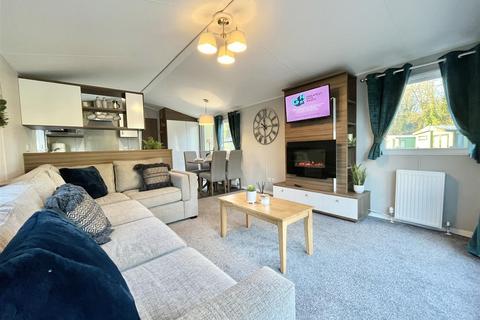 2 bedroom mobile home for sale, Gatebeck Road, Kendal LA8