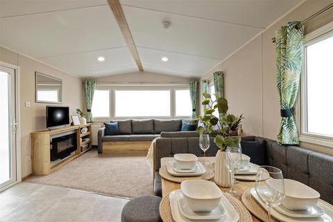 3 bedroom mobile home for sale, Manor Road, Hunstanton PE36