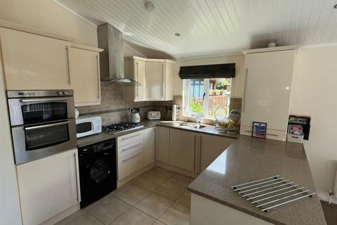 2 bedroom mobile home for sale, White Cross Bay, Ambleside Road, Windermere LA23