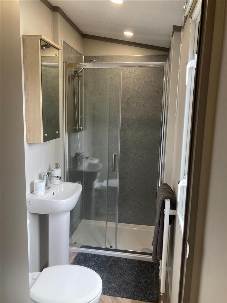 Shower.jpg