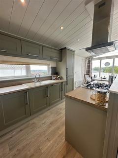 2 bedroom mobile home for sale, Nodes Point Holiday Park, Ryde PO33