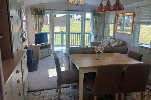 2 bedroom mobile home for sale, Nodes Point Holiday Park, Ryde PO33