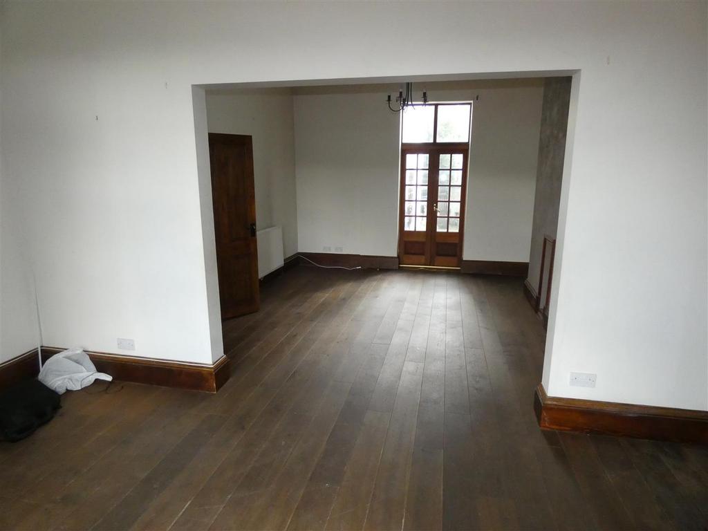 Broadgate, Preston PR1 5 bed mews for sale £225,000