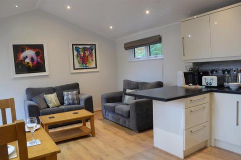 2 bedroom mobile home for sale, White Cross Bay, Ambleside Road, Windermere LA23