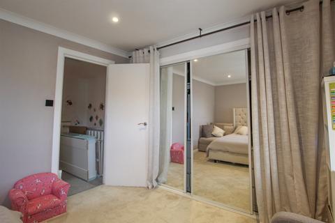 83 Curlinghall, Largs, KA30 8LB