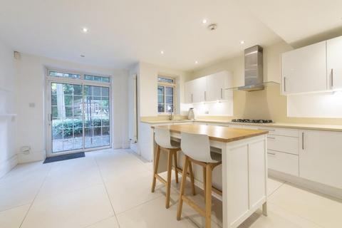 4 bedroom terraced house to rent, West Heath Road, Hampstead, London, NW3