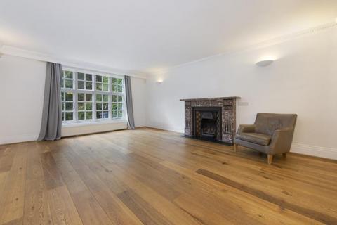 4 bedroom terraced house to rent, West Heath Road, Hampstead, London, NW3