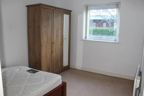 2 bedroom flat to rent, Slater House, Woden Street, Manchester M5 4UE