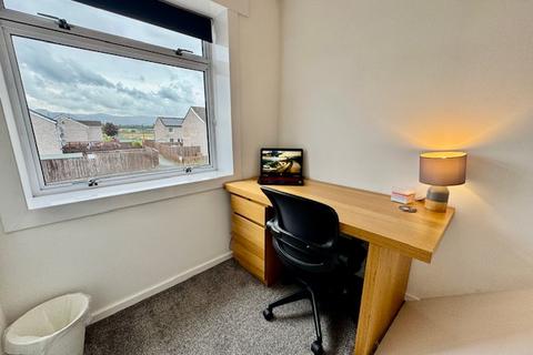 3 bedroom semi-detached house to rent, Carrick Court, Stirling FK7