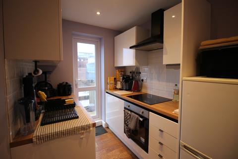 2 bedroom flat to rent, High Wycombe HP13