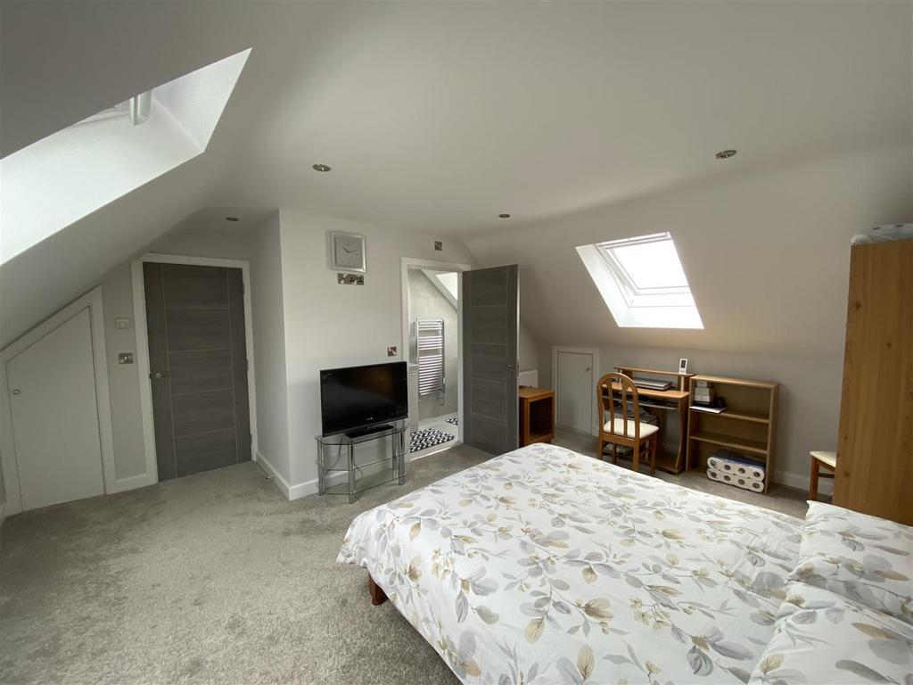 2 D030 D37-5 EE3-467 B-A017-4620 E086 BFDF.jpeg