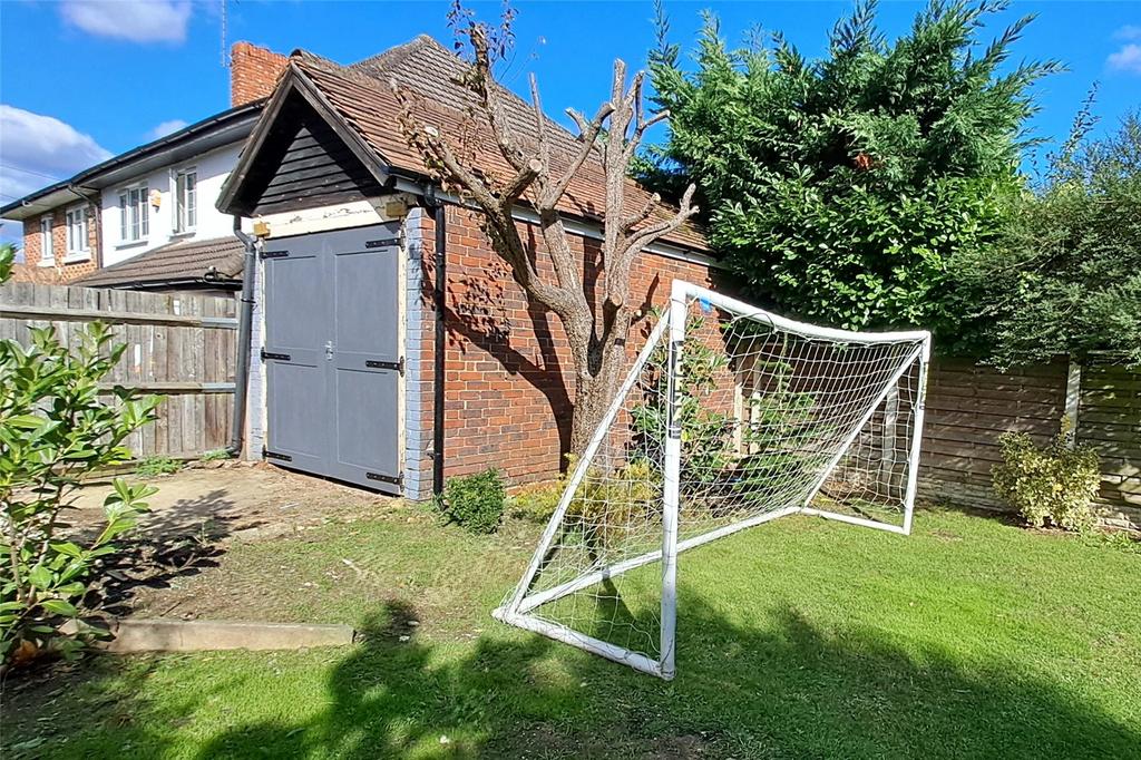 Detached Garage