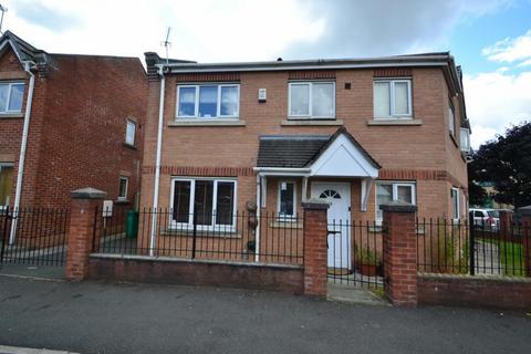 3 bedroom semi-detached house to rent, Ribston Street, Hulme, Manchester, M15 5RJ