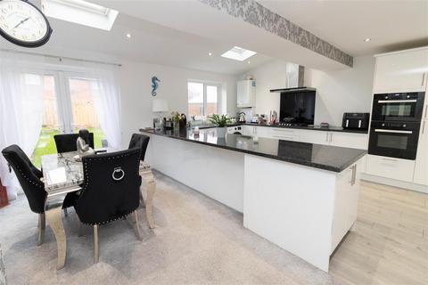 2 bedroom semi-detached house for sale, Coniston Road, Wallsend