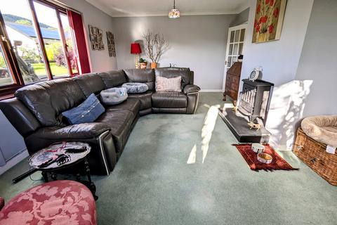 4 bedroom bungalow for sale, Bro Celynin, Bronwydd Arms, Carmarthen, Carmarthenshire.