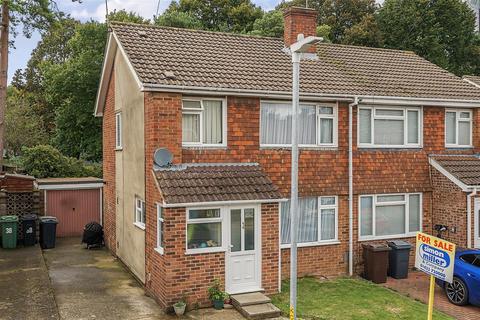 Charlbury Close, Maidstone