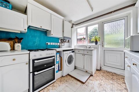 3 bedroom semi-detached house for sale, Charlbury Close, Maidstone