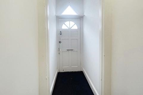 3 bedroom terraced house to rent, Broadbelt Street, Liverpool L4