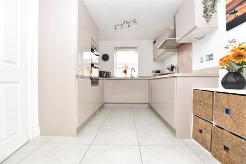 4 Crocus Drive, Drighlington, Bradford, BD11 1EQ