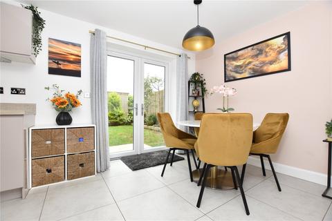 4 Crocus Drive, Drighlington, Bradford, BD11 1EQ