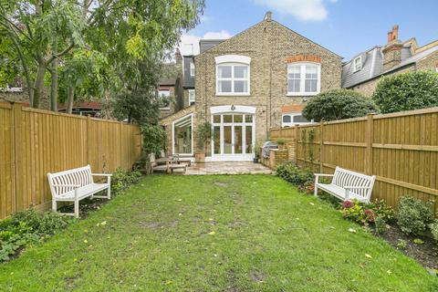 55 Wyatt Park Road, London, SW2 3TW