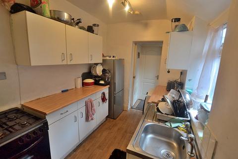 2 bedroom house for sale, South Street, Wolverhampton