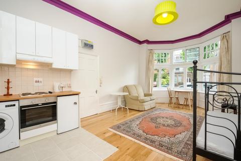 Studio to rent, Princes Avenue Muswell Hill N10