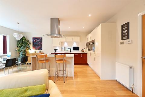 138 Bocking Lane, Sheffield, S8 7BL